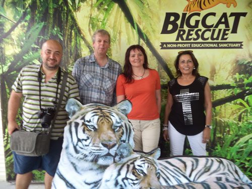 Group-Photo-at-Big-Cat-Rescue-2013